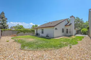 8100 Halladale Ct, Sacramento, CA 95829 - Photo 11