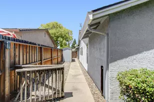 678 Young Way, Roseville, CA 95678 - Photo 41