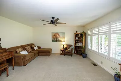 3836 Hillsboro Court, Modesto, CA 95356 - Photo 9