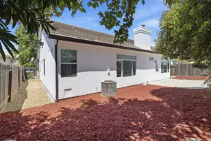 8665 Aviary Woods Way, Elk Grove, CA 95624 - Photo 45