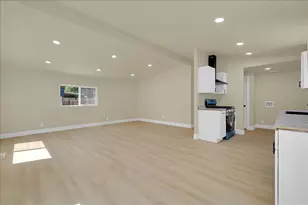 5212 Elizabeth Ave, Olivehurst, CA 95961 - Photo 9