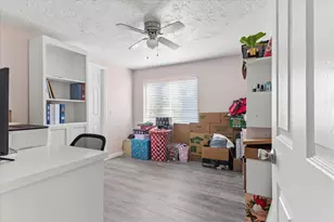 Village Circle, Sacramento, CA 95838 - Photo 25
