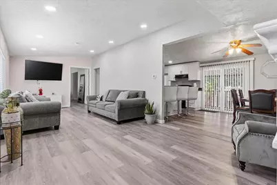 Village Circle, Sacramento, CA 95838 - Photo 5