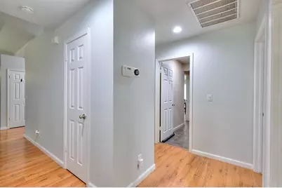 5659 W Menlo Avenue, Fresno, CA 93722 - Photo 31