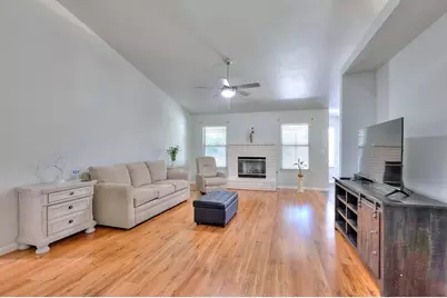 5659 W Menlo Avenue, Fresno, CA 93722 - Photo 23