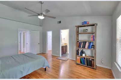 5659 W Menlo Avenue, Fresno, CA 93722 - Photo 41