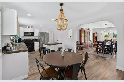 11890 Cresthill Drive, Elk Grove, CA 95624 - Photo 17