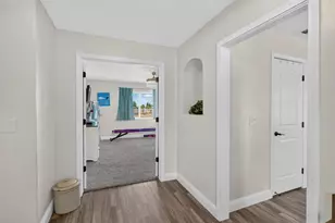 11890 Cresthill Dr, Elk Grove, CA 95624 - Photo 7