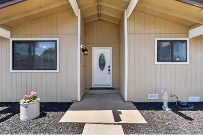 11890 Cresthill Drive, Elk Grove, CA 95624 - Photo 5