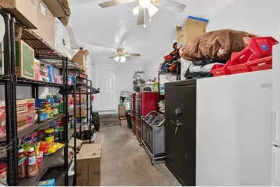 11890 Cresthill Drive, Elk Grove, CA 95624 - Photo 45