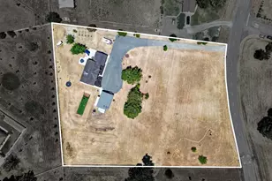 11890 Cresthill Dr, Elk Grove, CA 95624 - Photo 73