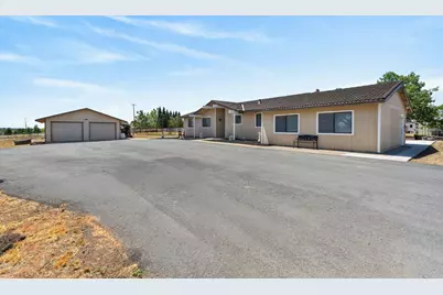 11890 Cresthill Drive, Elk Grove, CA 95624 - Photo 3