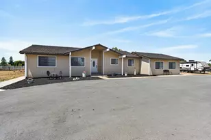 11890 Cresthill Dr, Elk Grove, CA 95624 - Photo 77