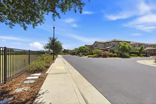 2016 Sycamore Grove Ln, Roseville, CA 95747 - Photo 39