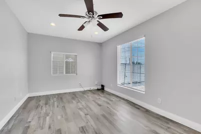 8024 19th Avenue, Sacramento, CA 95826 - Photo 3