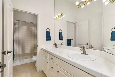 2747 Austin Avenue, Clovis, CA 93611 - Photo 19
