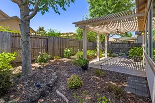 2024 Abby Gate Dr, Roseville, CA 95747 - Photo 7