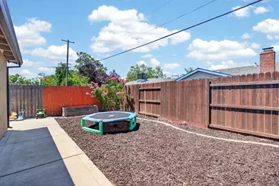 7560 Lemarsh Way, Sacramento, CA 95822 - Photo 49