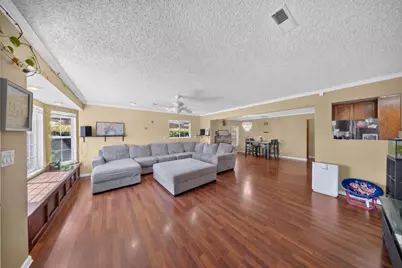 7560 Lemarsh Way, Sacramento, CA 95822 - Photo 7