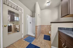7560 Lemarsh Way, Sacramento, CA 95822 - Photo 37
