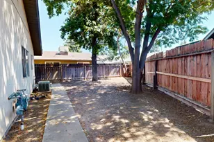 1819 Bradford Ct, Modesto, CA 95355 - Photo 15
