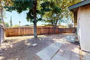 1819 Bradford Ct, Modesto, CA 95355 - Photo 17