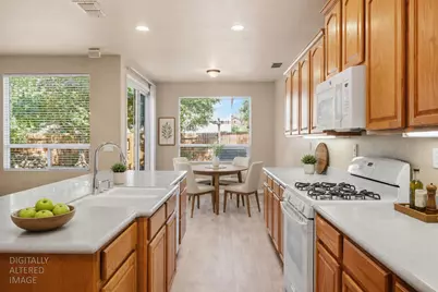 5560 Lackland Way, Sacramento, CA 95835 - Photo 9