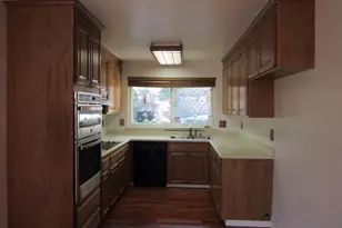 3618 Elkgrove Ct, Hayward, CA 94542 - Photo 7