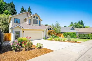 296 Randall Dr, Folsom, CA 95630 - Photo 5