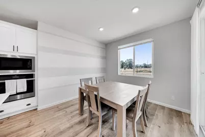 9475 Pasaje Place, Elk Grove, CA 95624 - Photo 17