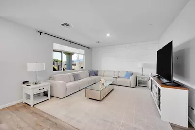 9475 Pasaje Place, Elk Grove, CA 95624 - Photo 11
