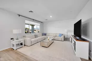 9475 Pasaje Pl, Elk Grove, CA 95624 - Photo 11