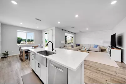 9475 Pasaje Place, Elk Grove, CA 95624 - Photo 19