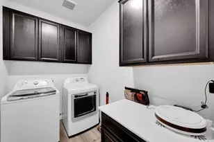 9475 Pasaje Pl, Elk Grove, CA 95624 - Photo 41