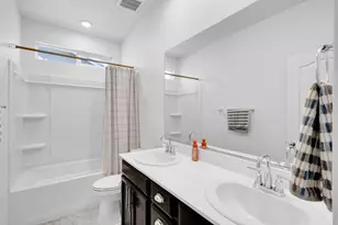 9475 Pasaje Pl, Elk Grove, CA 95624 - Photo 13