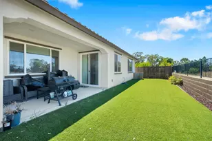 9475 Pasaje Pl, Elk Grove, CA 95624 - Photo 45