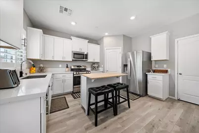 4040 Parkmoor Lane, Roseville, CA 95747 - Photo 9