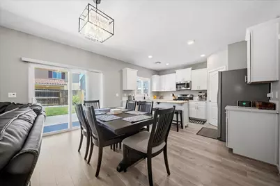 4040 Parkmoor Lane, Roseville, CA 95747 - Photo 7