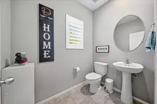 4040 Parkmoor Ln, Roseville, CA 95747 - Photo 13