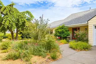 921 W 8th St, Davis, CA 95616 - Photo 1