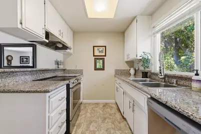 1156 Rosa Del Rio Way, Sacramento, CA 95822 - Photo 11