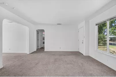 1627 Albany Avenue, Modesto, CA 95350 - Photo 5