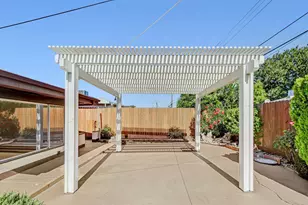 2085 51st Ave, Sacramento, CA 95822 - Photo 29