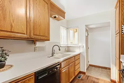 2085 51st Avenue, Sacramento, CA 95822 - Photo 13