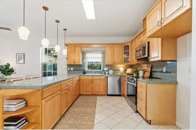 2121 Perkins Way, Sacramento, CA 95818 - Photo 13