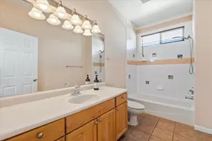 2121 Perkins Way, Sacramento, CA 95818 - Photo 19