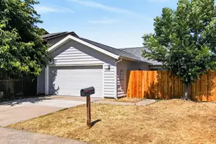 7759 Robinette Rd, Sacramento, CA 95828 - Photo 5