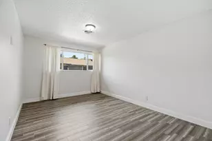 215 Floyd Ave, Modesto, CA 95350 - Photo 9
