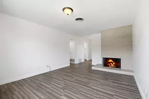 215 Floyd Ave, Modesto, CA 95350 - Photo 3