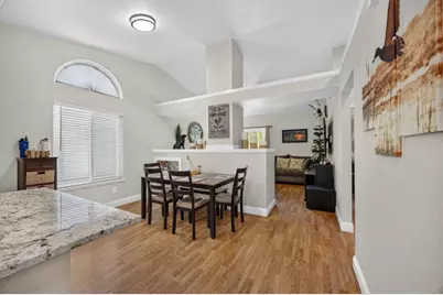 7157 Springmont Drive, Elk Grove, CA 95758 - Photo 11